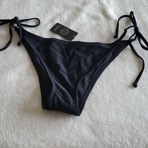 Relleciga string bikini bottom NWT